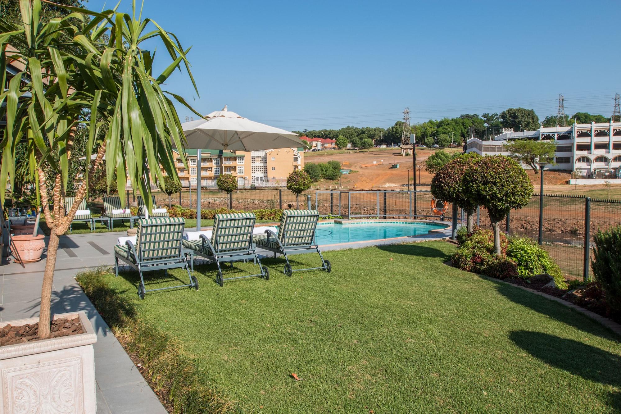City Lodge Hotel Eastgate Johannesburg Exterior photo