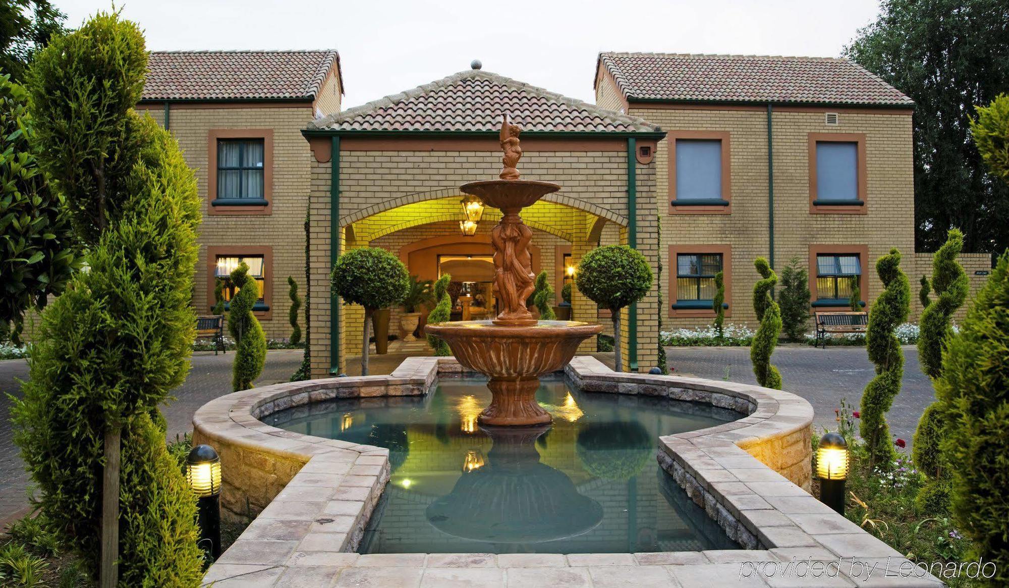 City Lodge Hotel Eastgate Johannesburg Exterior photo