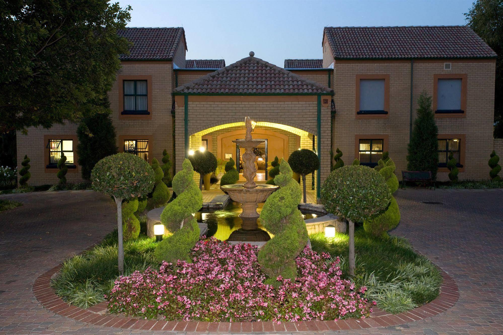 City Lodge Hotel Eastgate Johannesburg Exterior photo